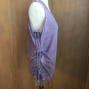 Time and Tru side scrunch tank, large